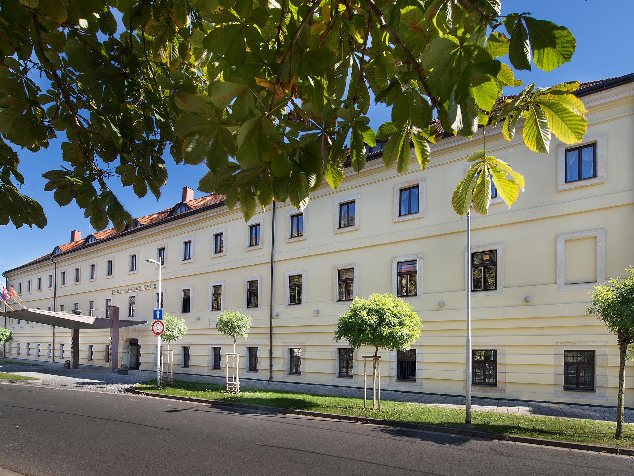 EA Hotel Tereziánský dvůr Hradec Králové Exterior foto