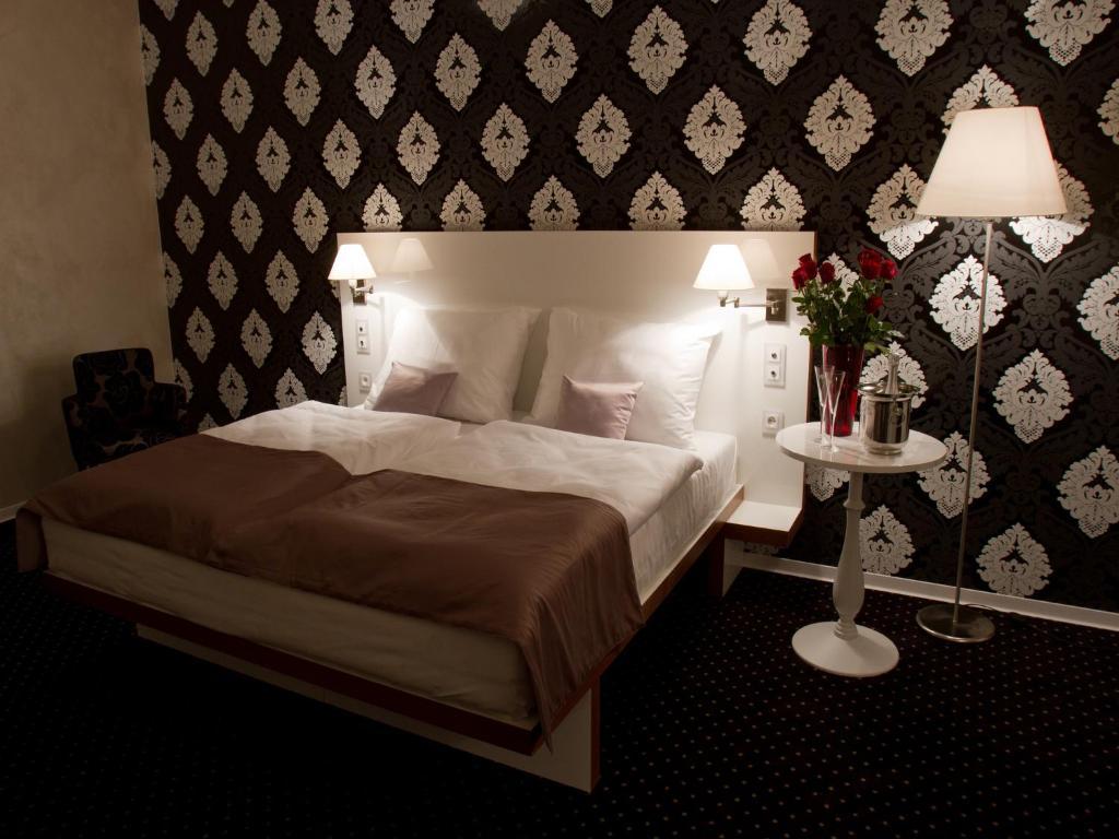 EA Hotel Tereziánský dvůr Hradec Králové Quarto foto